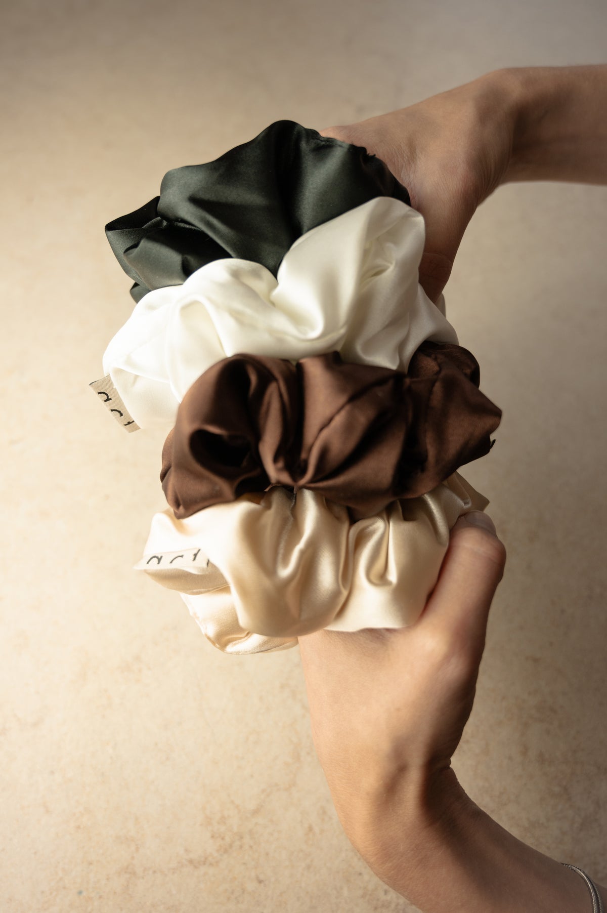Pillow Scrunchies - Duo Set display picture 2